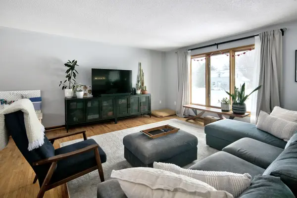 236 Collingwood ST W, Meaford, ON N4L 1M4