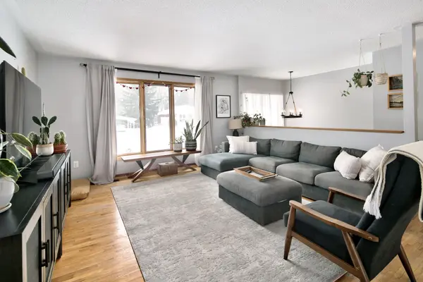 236 Collingwood ST W, Meaford, ON N4L 1M4