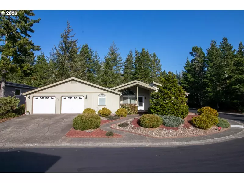 602 GLENBROOK CIR, Florence, OR 97439