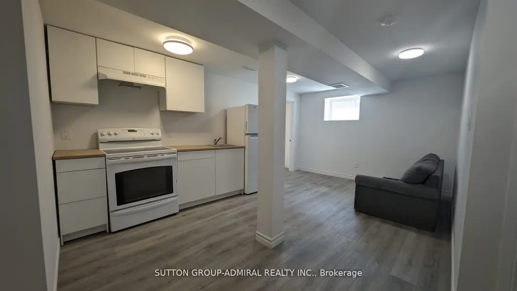 113 Hurst DR, Barrie, ON L4N 8K9