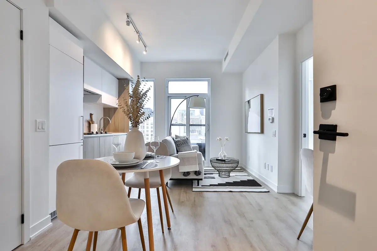 319 Jarvis ST #1005, Toronto C08, ON M5B 0C8