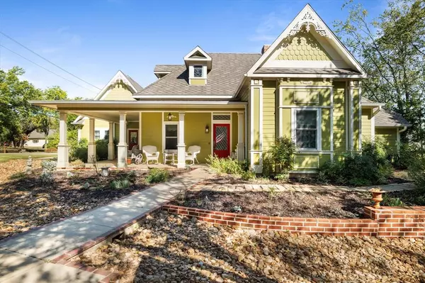 Pilot Point, TX 76258,326 W Liberty Street