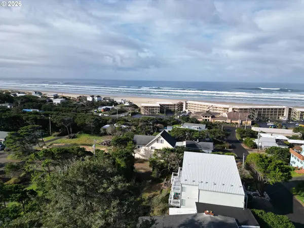 Florence, OR 97439,4604 Falcon ST