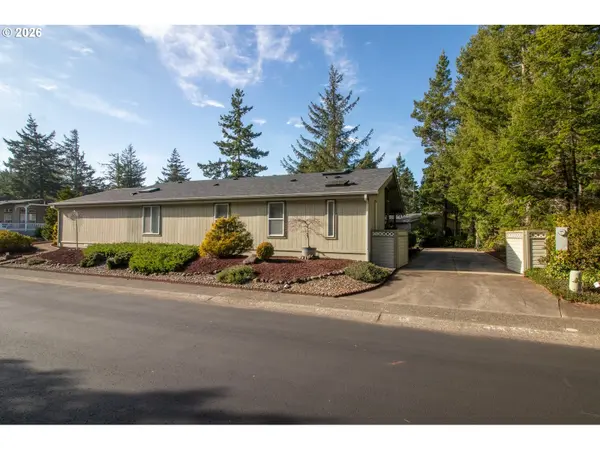 602 GLENBROOK CIR, Florence, OR 97439