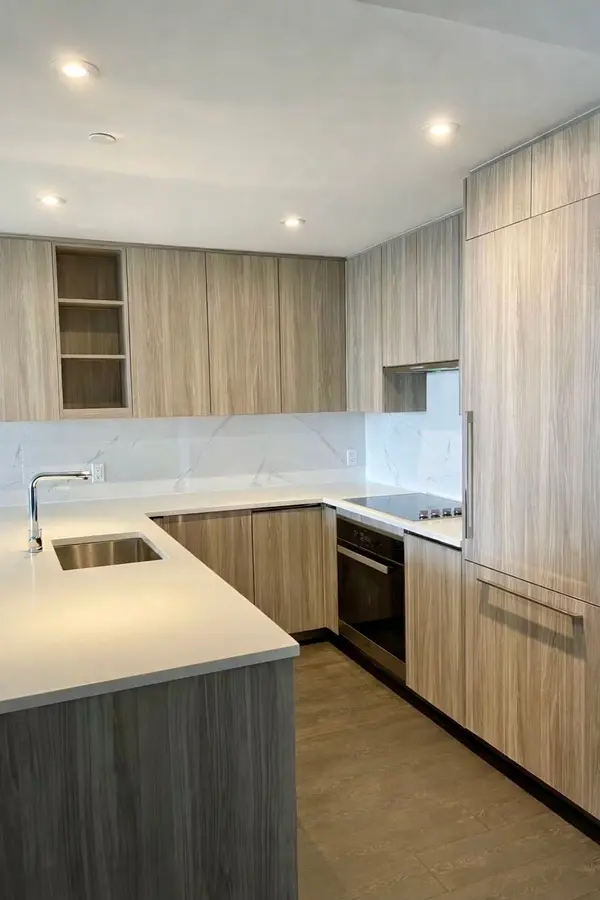 Toronto, ON M2K 0J1,25 McMahon DR #1703