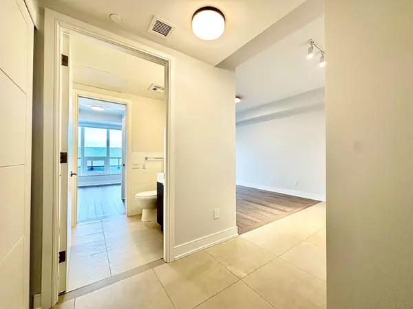 Toronto C04, ON M6B 2Y9,2525 Bathurst ST #310