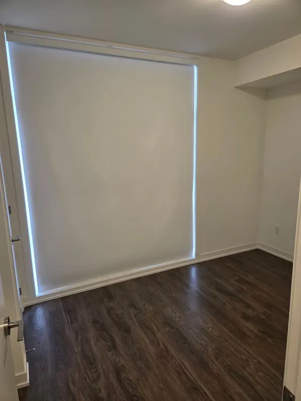 10 David Eyer RD #TH 1235, Richmond Hill, ON L4S 0N1