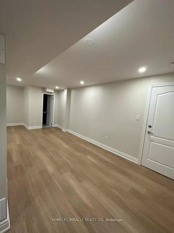 Brampton, ON L6P 4J9,8 Buttonwood RD #Bsmt
