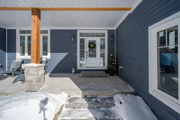 Gravenhurst, ON P0E 1G0,1034 Xavier ST