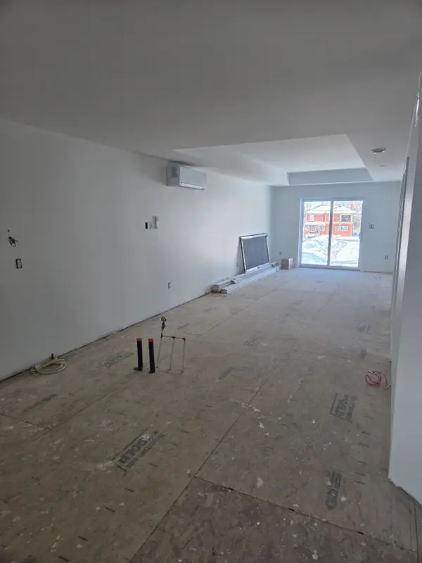 Belleville, ON K0K 1K0,92 Lywood ST #2