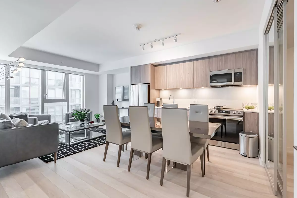 Toronto C01, ON M5V 0S7,357 King ST W #3109