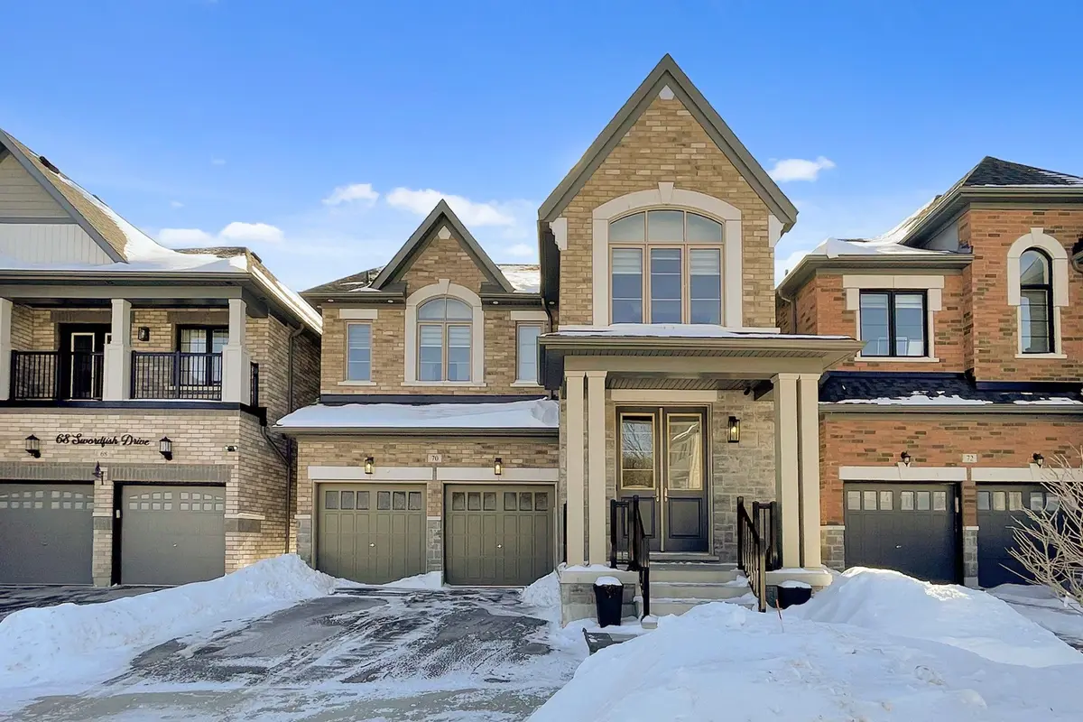 70 Swordfish DR, Whitby, ON L1P 0K5