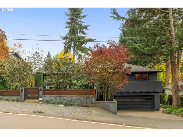 Lake Oswego, OR 97034,762 LAKE FOREST DR