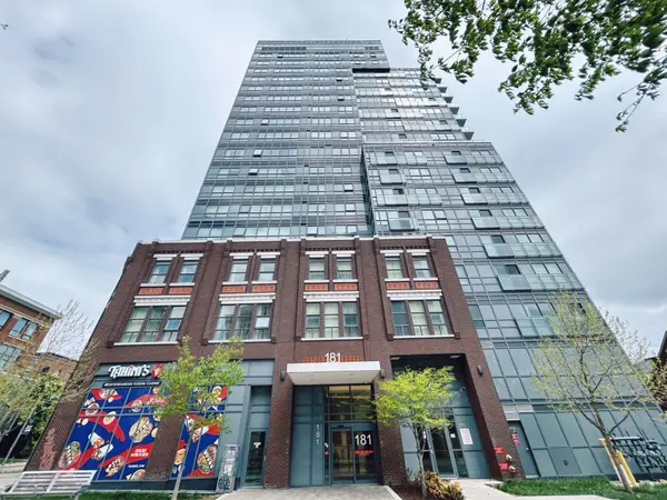 181 Huron ST #201, Toronto C01, ON M5T 0C1