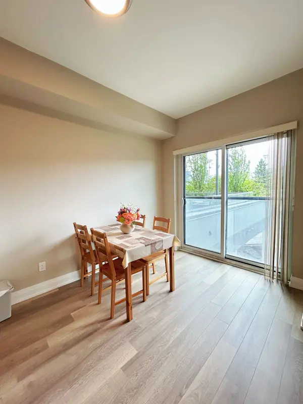 181 Huron ST #201, Toronto C01, ON M5T 0C1