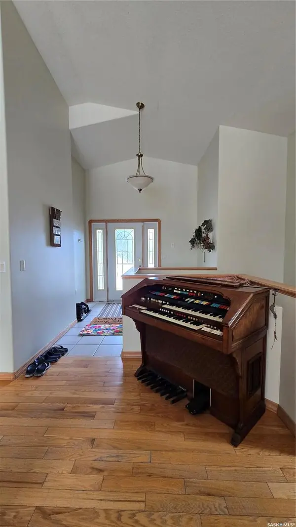 833 Peters AVENUE, Oxbow, SK S0C 2B0