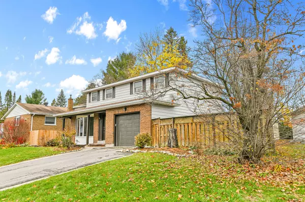 Blackburn Hamlet, ON K1B 3E6,5 Parkridge CRES