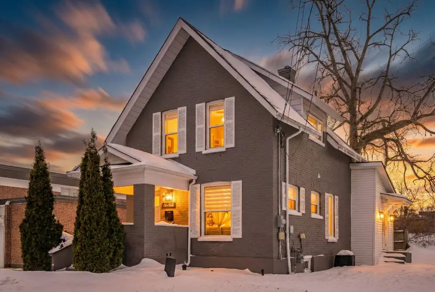 11 Albert ST, Kawartha Lakes, ON K9V 4J3