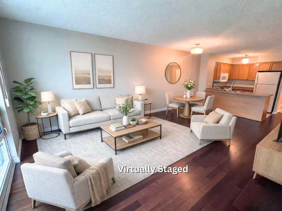 Toronto C01, ON M5V 1B1,219 Fort York BLVD #911