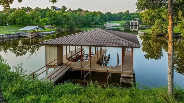 103 S River Oak Court, Weatherford, TX 76087