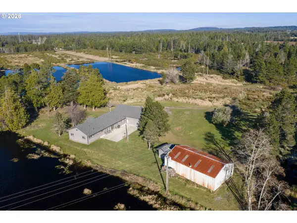 54601 WINTERBERRY DR, Bandon, OR 97411