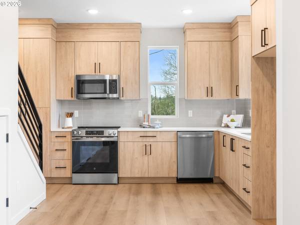 8610 SW 21st AVE #6, Portland, OR 97219