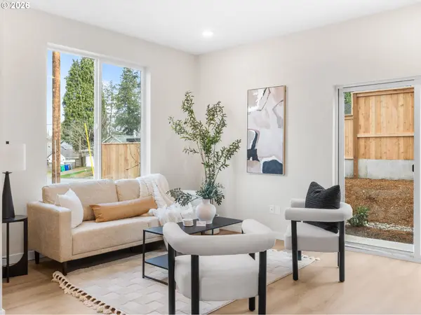 8610 SW 21st AVE #6, Portland, OR 97219