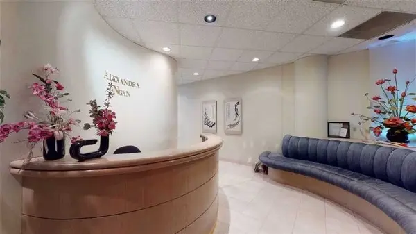 1033 Bay ST #306, Toronto C01, ON M5S 3A5