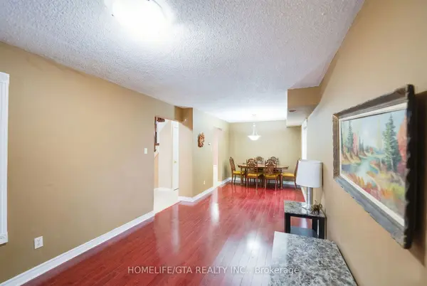 12 Grayson CRES, Toronto E11, ON M1B 5B4