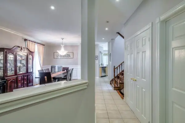 115 Ridgeway CT, Vaughan, ON L6A 2R5