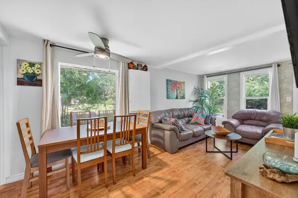 14 Domar RD, Tiny, ON L0L 2J0