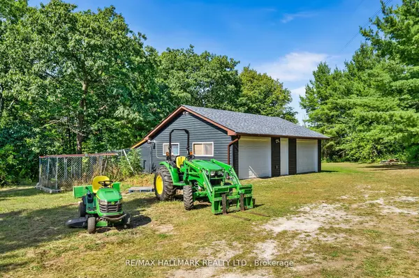 2422 Snow Valley RD, Springwater, ON L9X 1K1