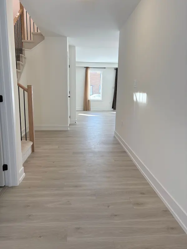 Loyalist, ON K0H 2H0,70 Dusenbury DR