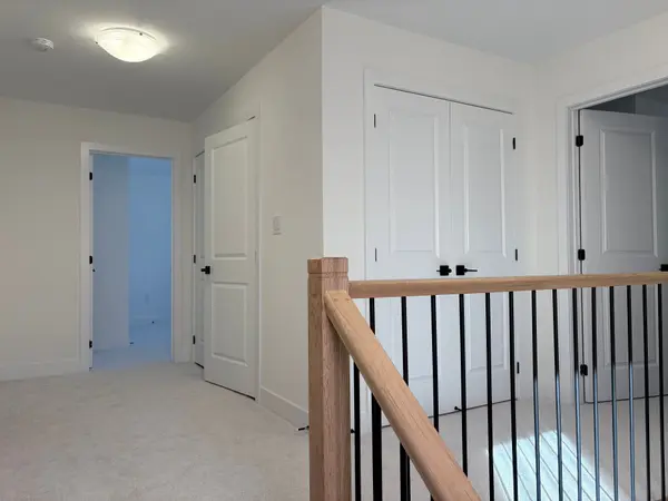 Loyalist, ON K0H 2H0,70 Dusenbury DR