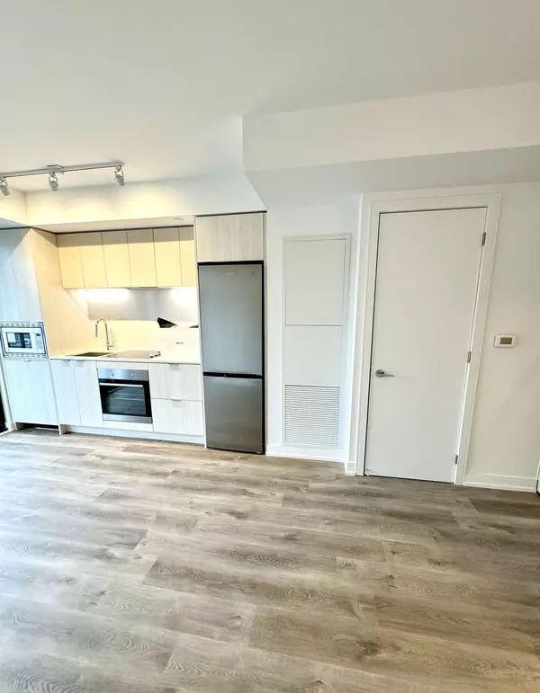 Hamilton, ON L8R 3J2,1 Jarvis ST #804