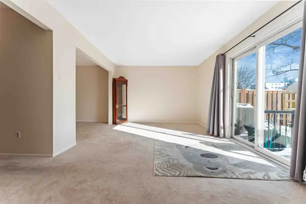 820 CAHILL DR W #38, Hunt Club - Windsor Park Village And Area, ON K1V 9K4