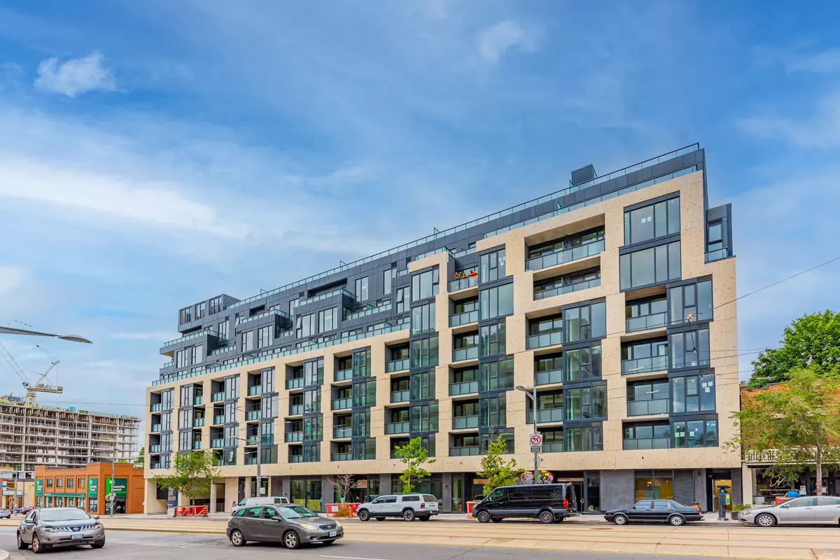 Toronto, ON M6C 0A4,840 St Clair AVE W #203