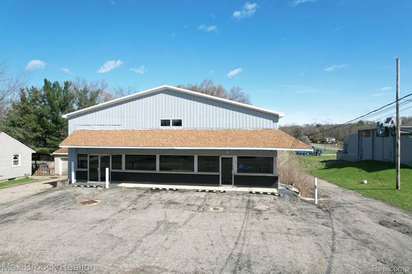 110 CREEKVIEW DR, Bedford Twp, MI 49037