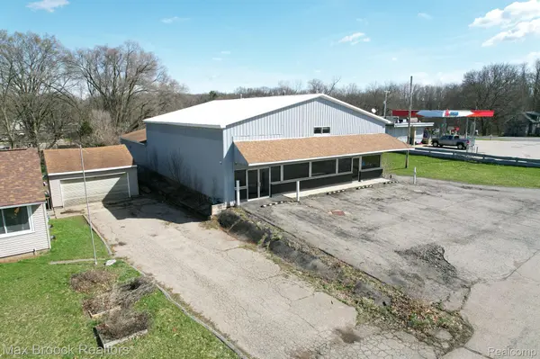 110 CREEKVIEW DR, Bedford Twp, MI 49037