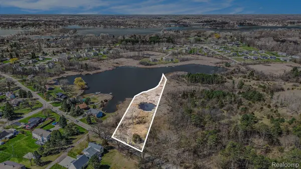 02 Butcher RD, Fenton Twp, MI 48430