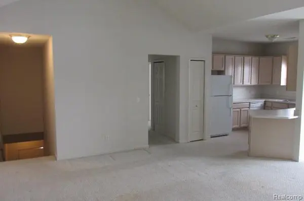 10210 E Midway #103, Commercechartertownship_oakland, MI 48390