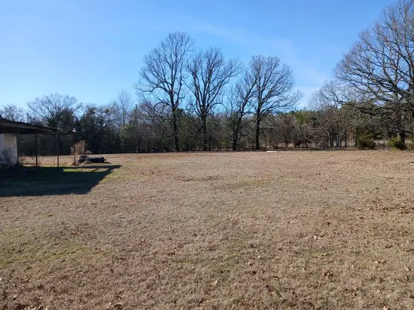 19088 US Hwy 82, Avery, TX 75554