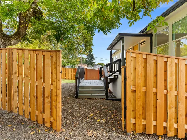 2311 SW 6th AVE #19, Camas, WA 98607