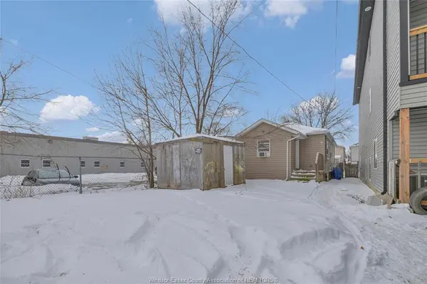 522 BRIDGE, Windsor, ON N9B 2M4