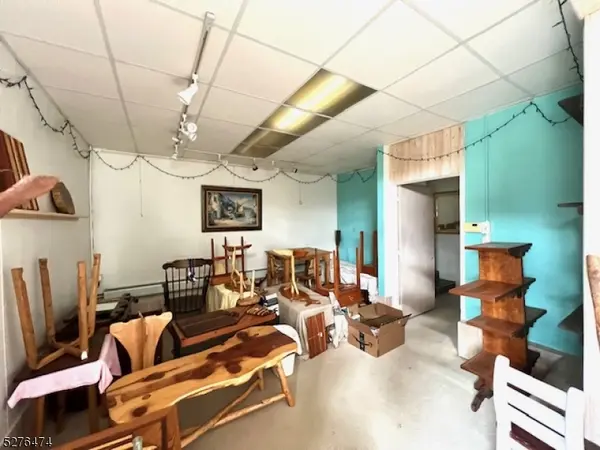 33 Broad St, Branchville Boro, NJ 07826