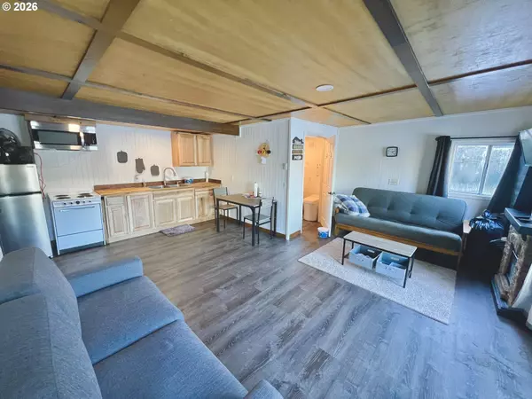 Lakeside, OR 97449,515 N TENMILE