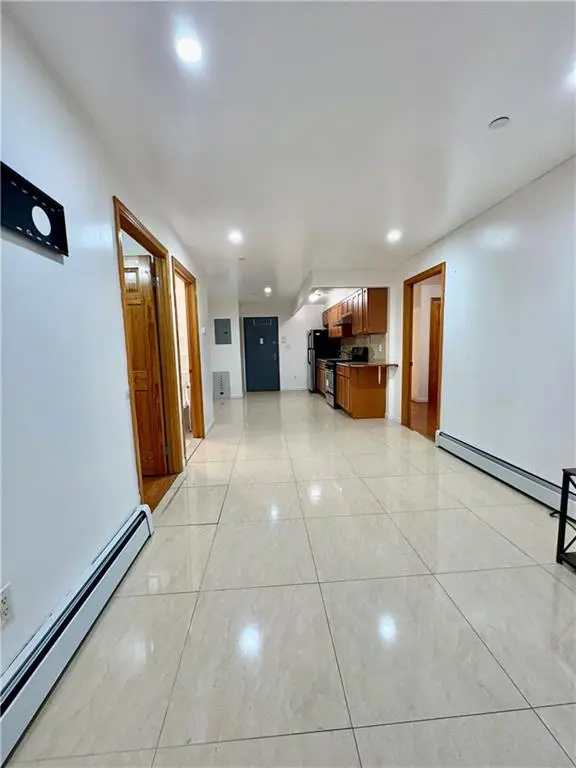 943 60th ST #4A, Brooklyn, NY 11219