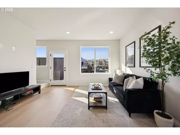 Portland, OR 97202,1729 SE CLATSOP ST