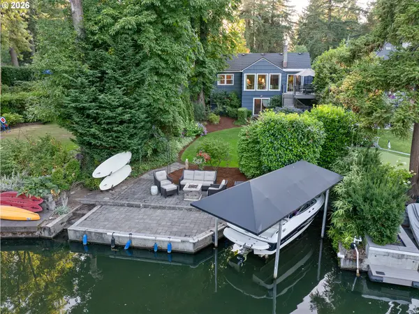 Lake Oswego, OR 97035,17332 LAKE HAVEN DR