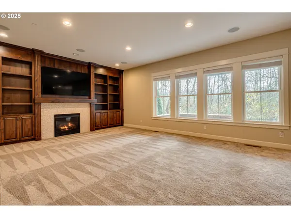 7705 NW QUINAULT ST, Camas, WA 98607